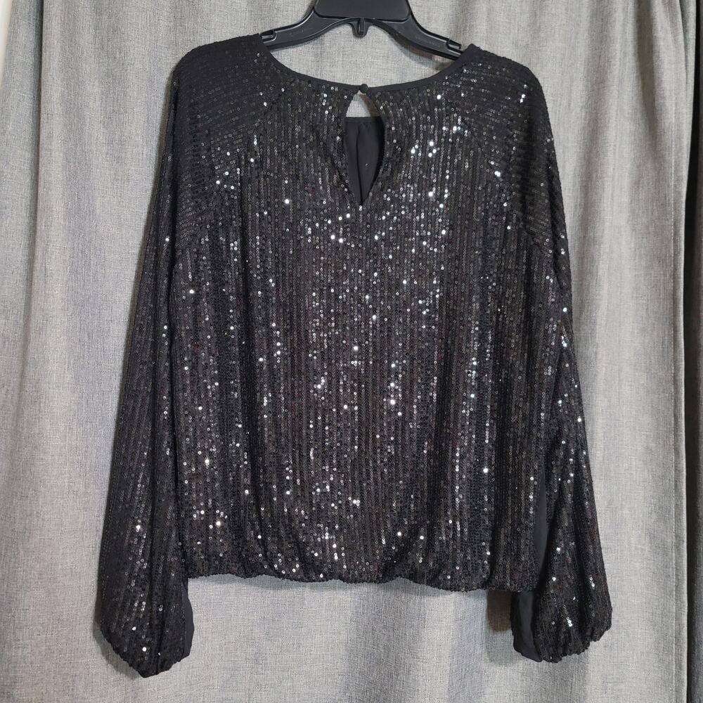 Torrid Black Sequin Bubble Hem Blouse Size 1 - Picture 2 of 11